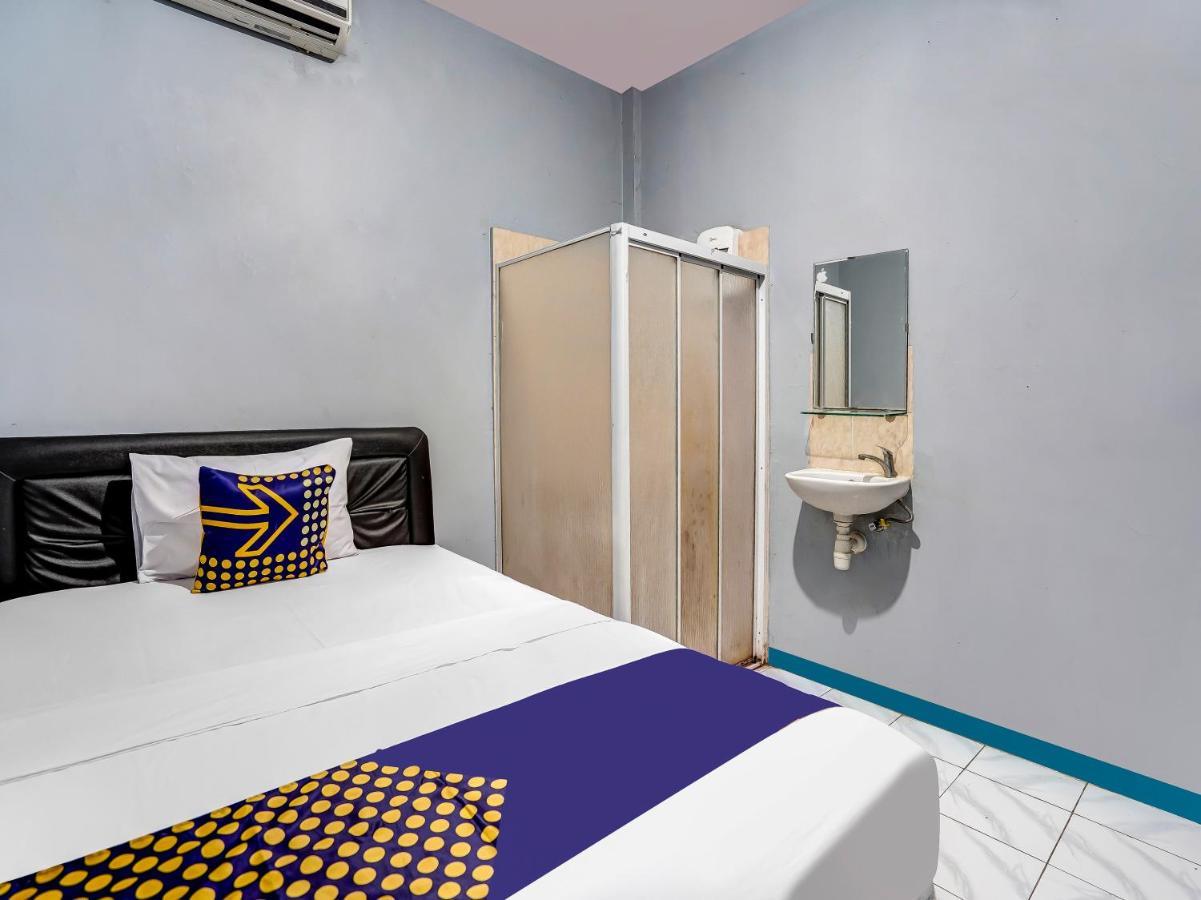 Spot On 90147 Gosepa Ambengan Plaza Hotel Surabaya Luaran gambar