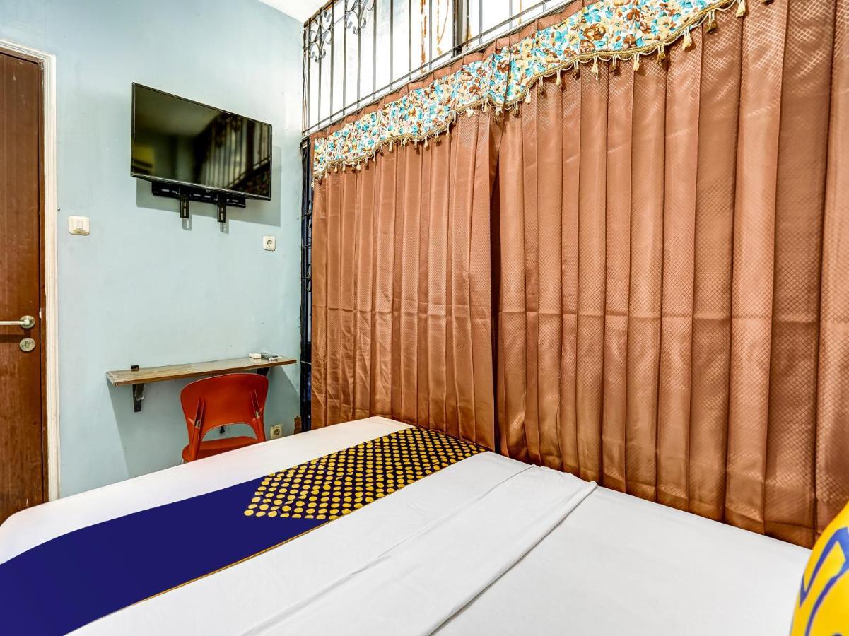 Spot On 90147 Gosepa Ambengan Plaza Hotel Surabaya Luaran gambar
