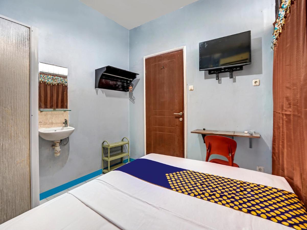 Spot On 90147 Gosepa Ambengan Plaza Hotel Surabaya Luaran gambar