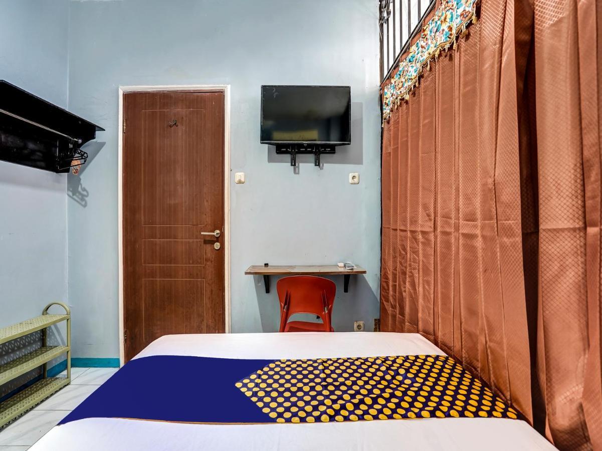 Spot On 90147 Gosepa Ambengan Plaza Hotel Surabaya Luaran gambar