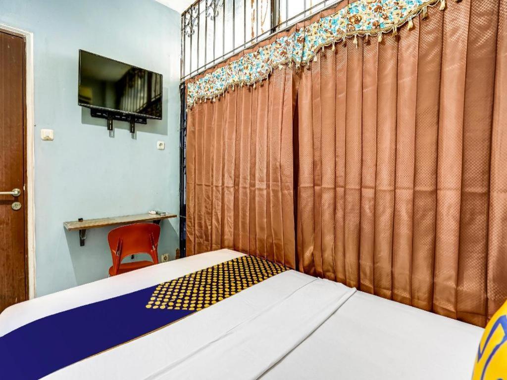 Spot On 90147 Gosepa Ambengan Plaza Hotel Surabaya Luaran gambar
