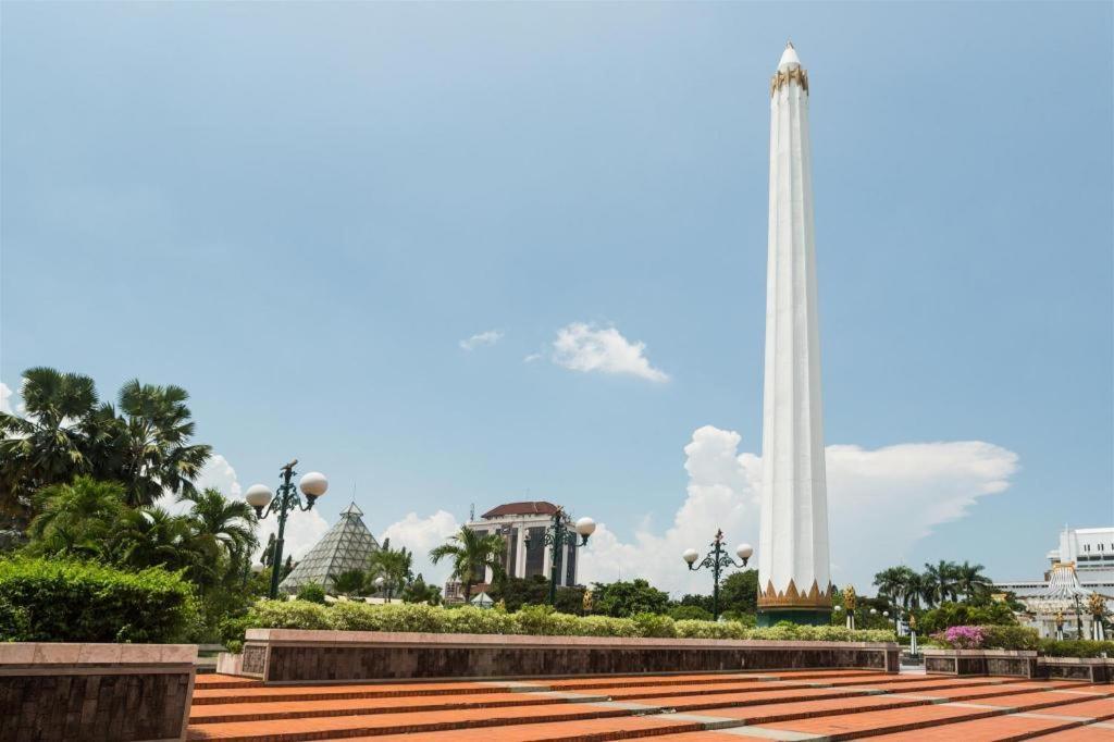 Spot On 90147 Gosepa Ambengan Plaza Hotel Surabaya Luaran gambar